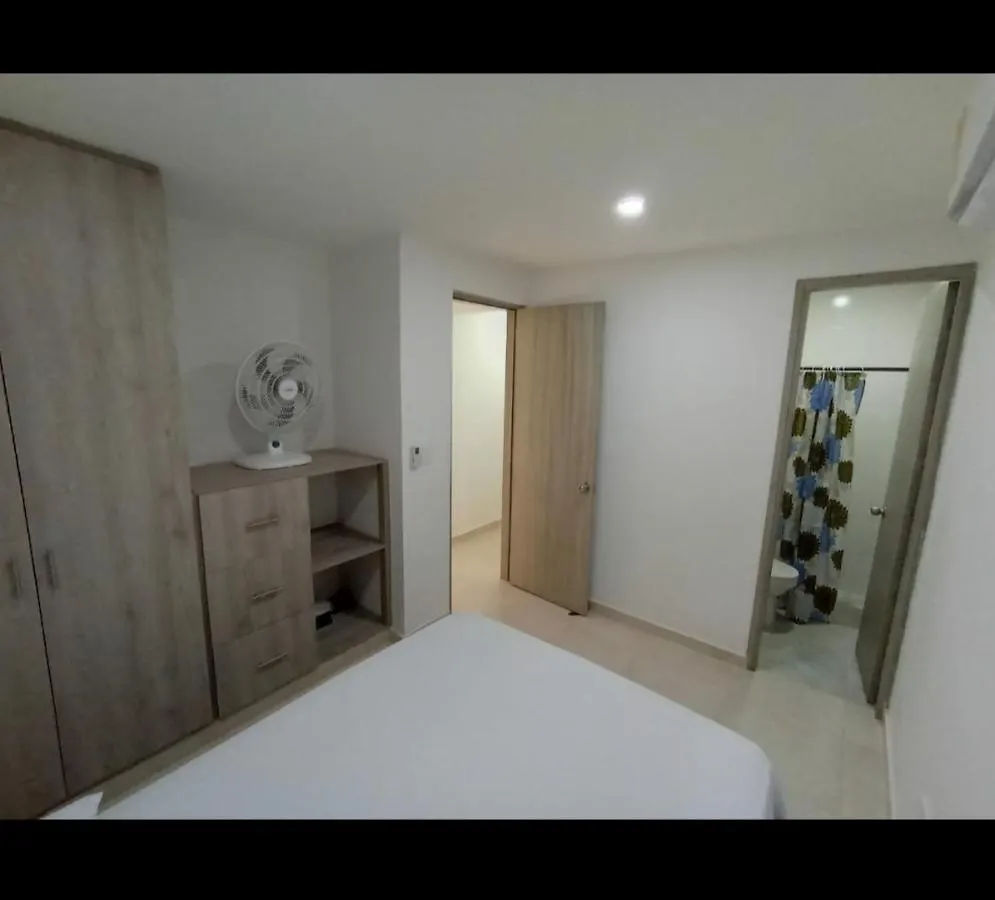 Apartamento nuevo a una cuadra del Rodadero Gaira 0*,
